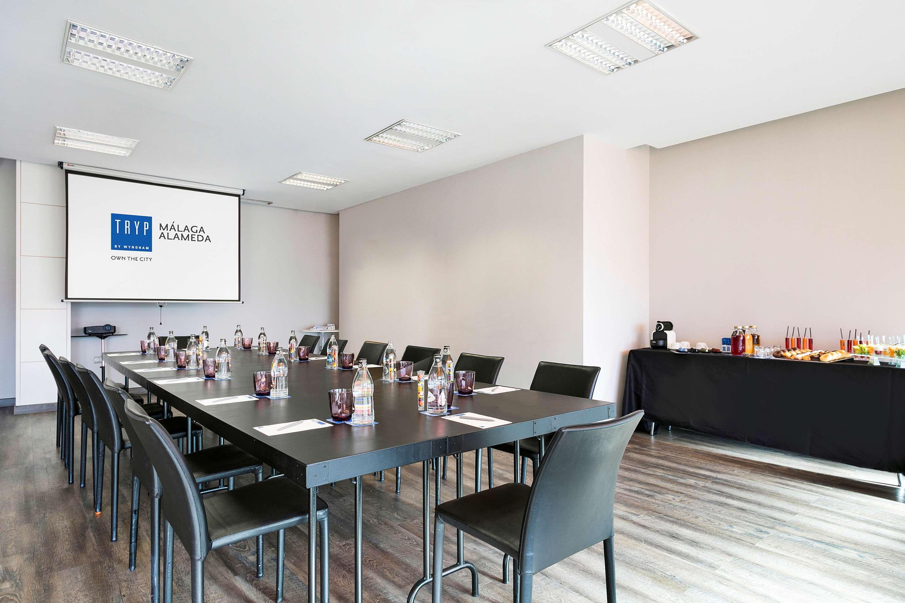 Hotel Málaga Alameda Centro Affiliated by Meliá Esterno foto