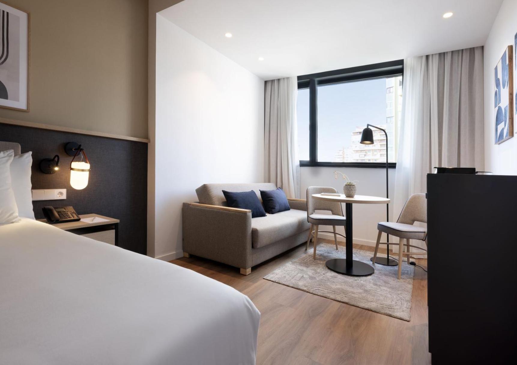 Hotel Málaga Alameda Centro Affiliated by Meliá Esterno foto