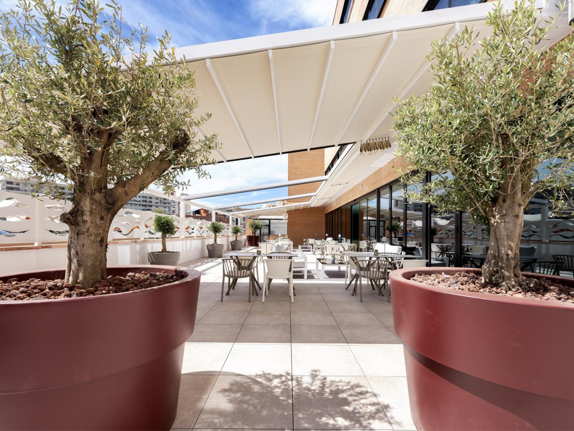 Hotel Málaga Alameda Centro Affiliated by Meliá Esterno foto