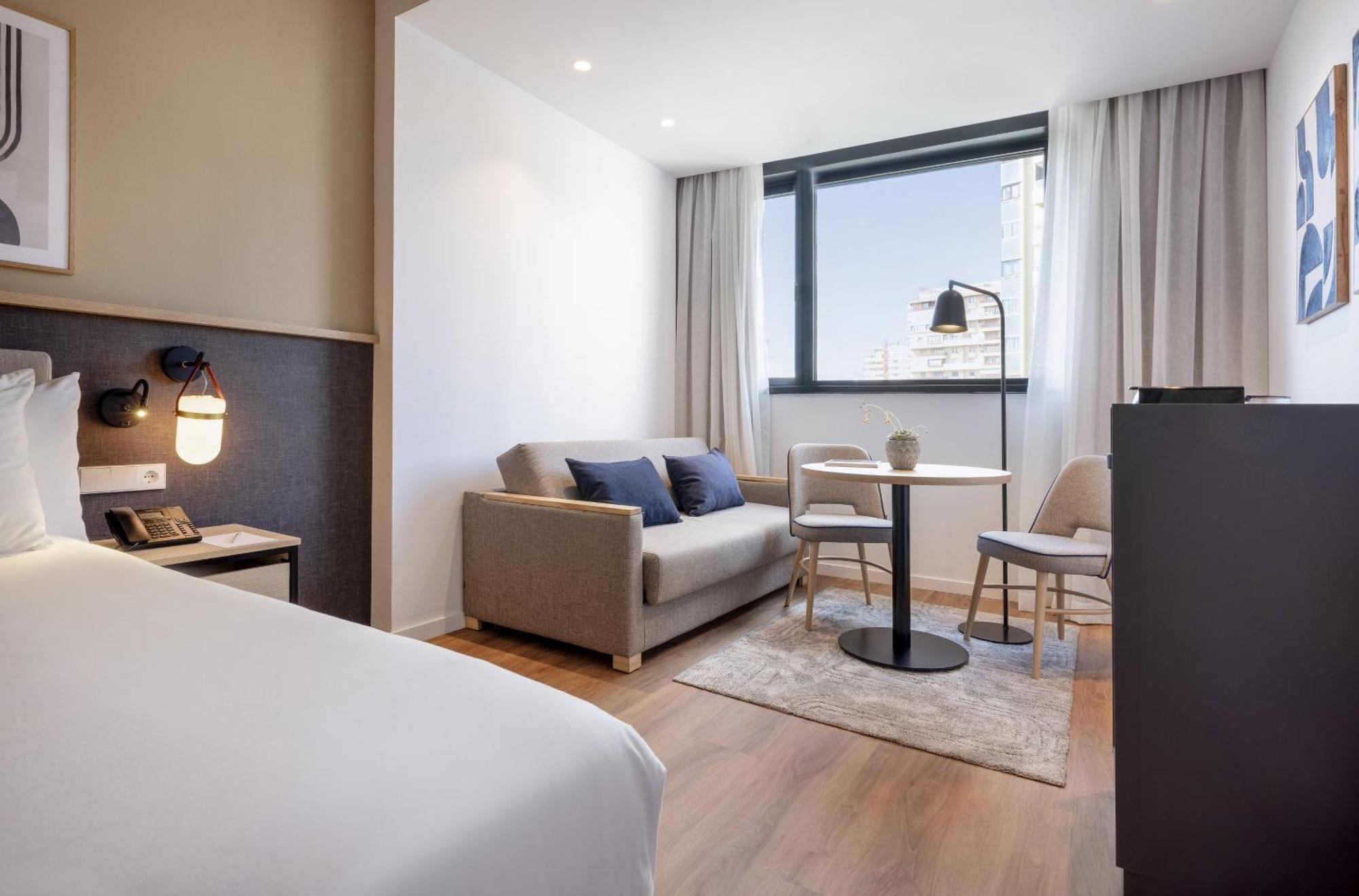 Hotel Málaga Alameda Centro Affiliated by Meliá Esterno foto