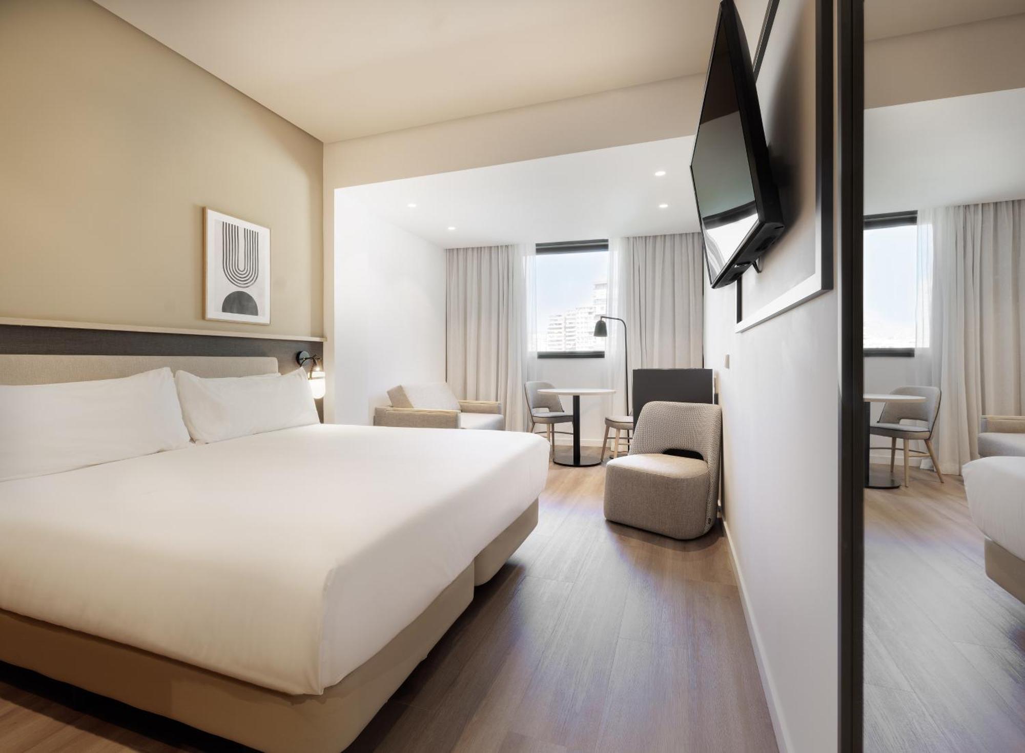 Hotel Málaga Alameda Centro Affiliated by Meliá Esterno foto